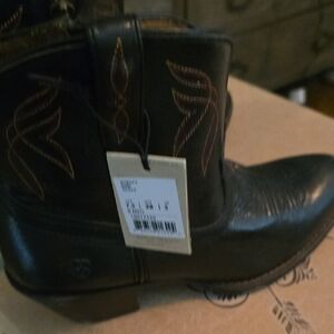 Ariat Black Ankle Boots with Decorative Stitching